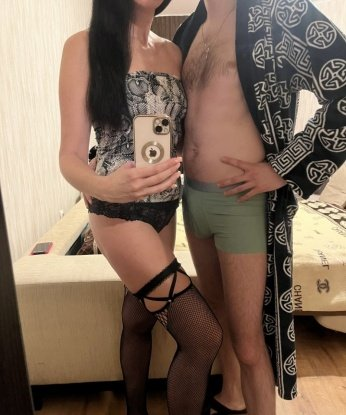 Со мной каждое наше свидание — это настоящая экзотическая сказка. Мои опытные и нежные руки сделают массаж, который вы не забудете никогда. Люблю экспериментировать и открыта для новых ощущений. Возможности ограничены только вашей фантазией. Отзывы моих клиентов говорят сами за себя — им нравится мой чувственный подход и умение угадывать желания. Фото продаются отдельно, у меня есть прекрасные снимки, чтобы подогреть ваш интерес. Живу в Москве и готова подарить вам приятные моменты в этом прекрасном городе. 🌟💋❤️🔥 Лидия